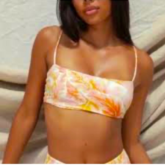 NWT revolve stone fox swim bikini top - Picture 1 of 2